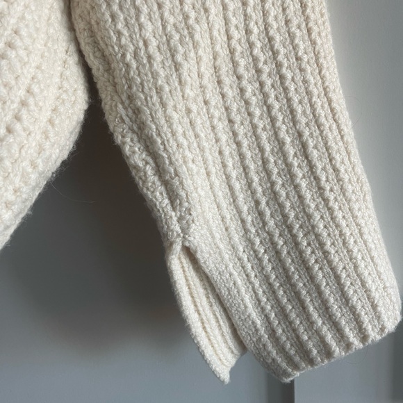 Zara Textured Knit Sweater - Picture 4 of 5